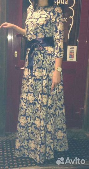 Вечернее платье