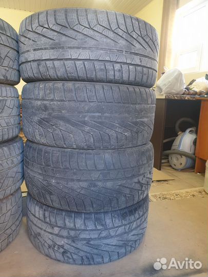 Pirelli Scorpion Winter 2 245/40 R18
