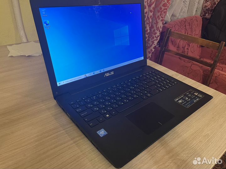 Ноутбук asus x553s