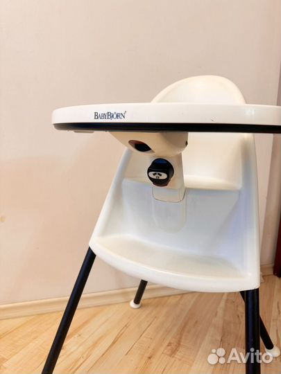 Стульчик для кормления BabyBjorn