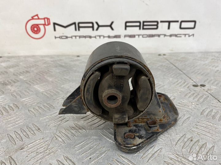 Б/У подушка кпп (опора, кронштейн, крепление)