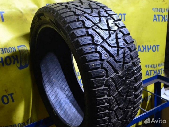 Pirelli Ice Zero 275/40 R20