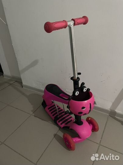 Самокат детский трехколесный с сиденьем