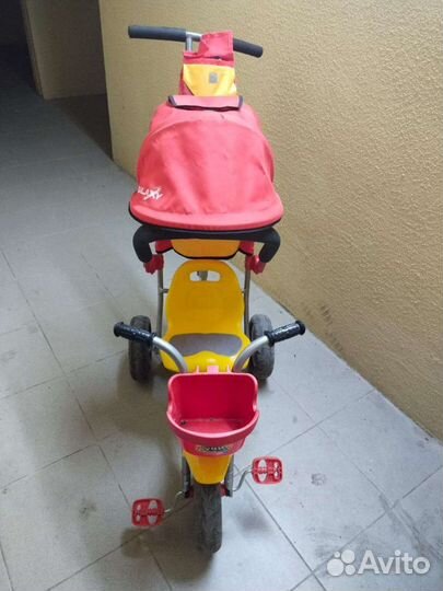 Велосипед трёхколёсный 