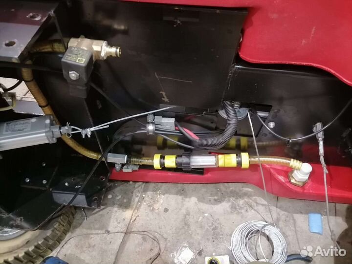 Райдер поломоечная машина с водителем RCM Drive T