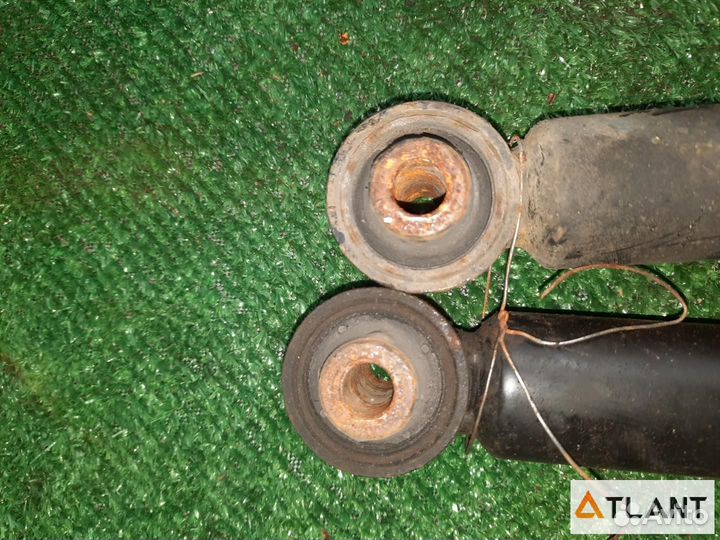 Амортизатор задний левый honda stepwgn