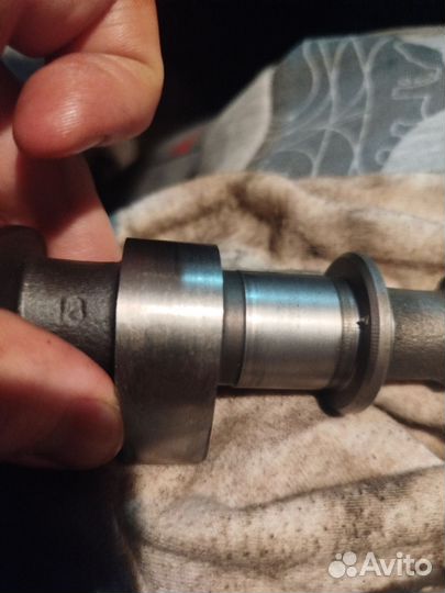 Распредвал нуждин 10.93 и Шестерня