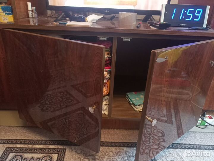 Стенка в гостиную бу