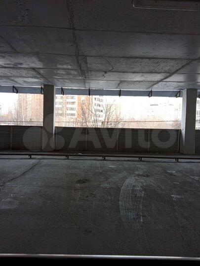 Машиноместо, 18 м²