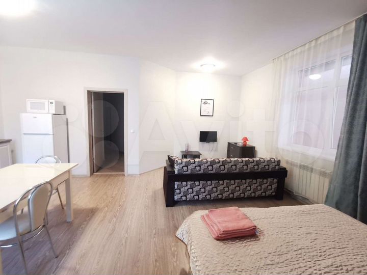 1-к. квартира, 57 м², 1/4 эт.