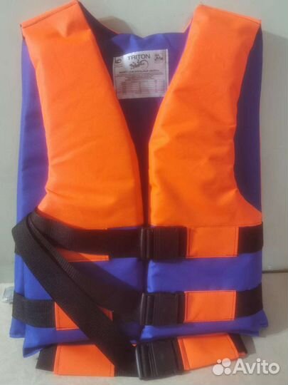 Спасательный жилет