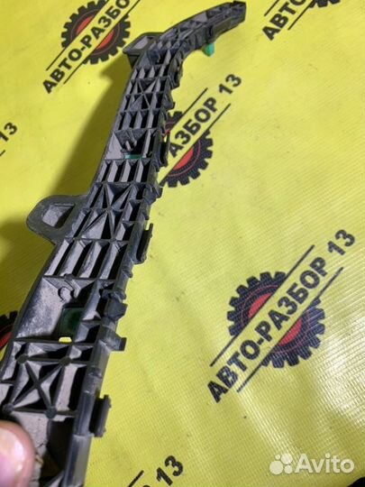 Направляющая бампера задняя правая Kia Cerato 3 YD