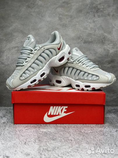 Кроссовки Nike Air Max Tailwind