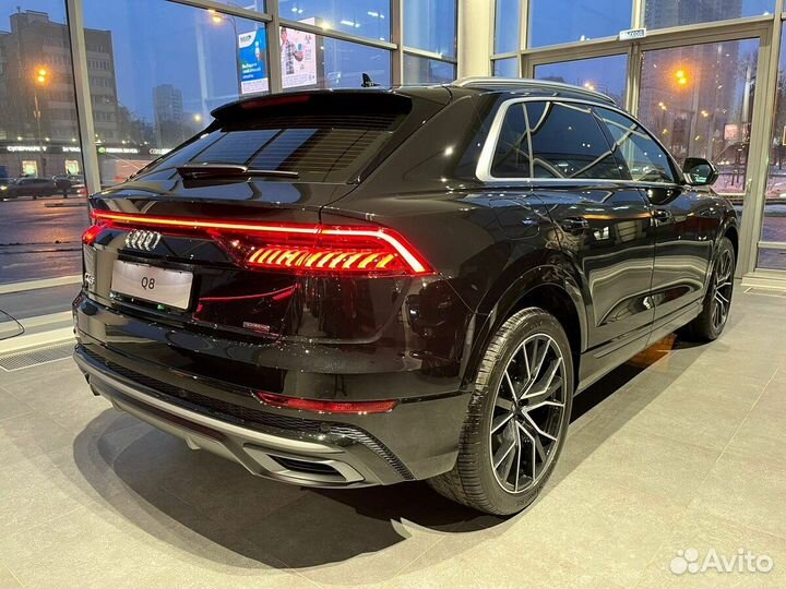 Audi Q8 3.0 AT, 2022