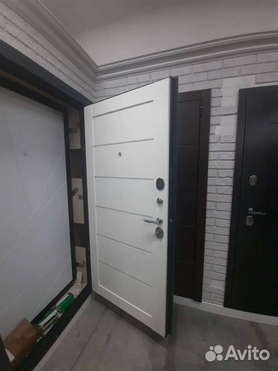 Входная дверь царговая