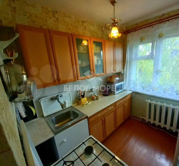 4-к. квартира, 60 м², 5/5 эт.