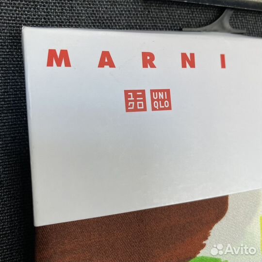 Платок шелк Marni x Uniqlo