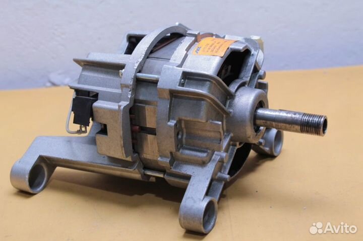 Двигатель Electrolux 124835010 бу. 8233