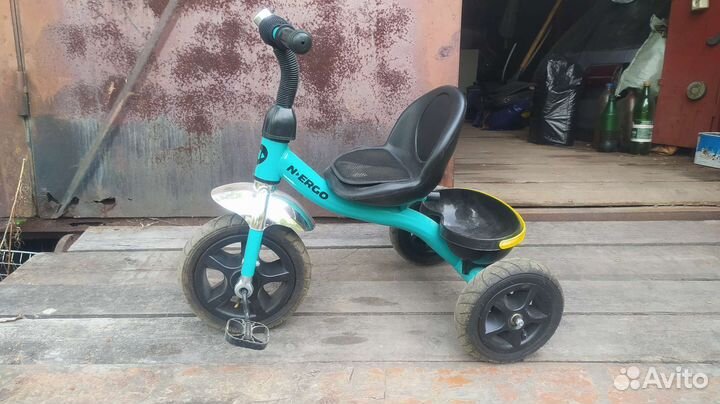 Детский трехколесный велосипед