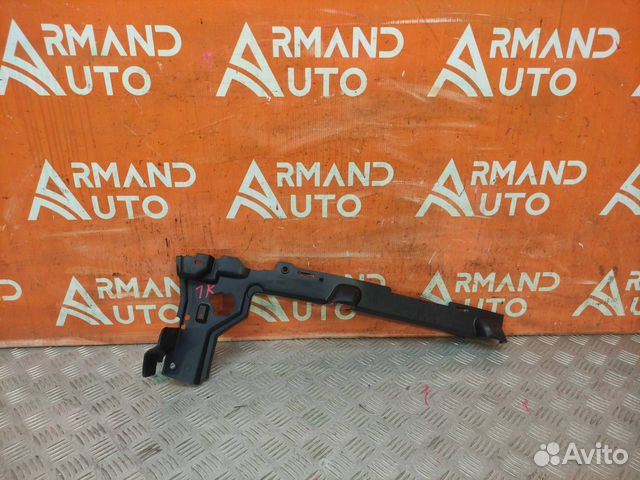 Дефлектор радиатора верхний Land Rover Range Rover