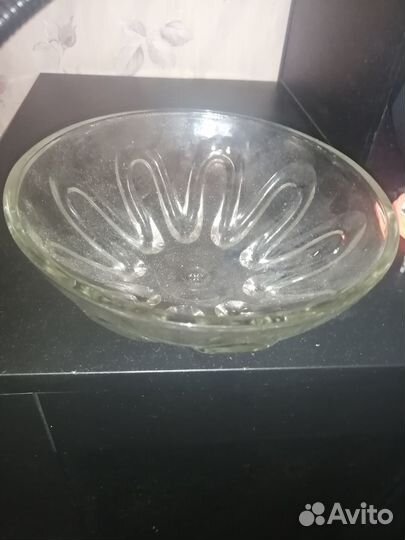 Стеклянная салатница
