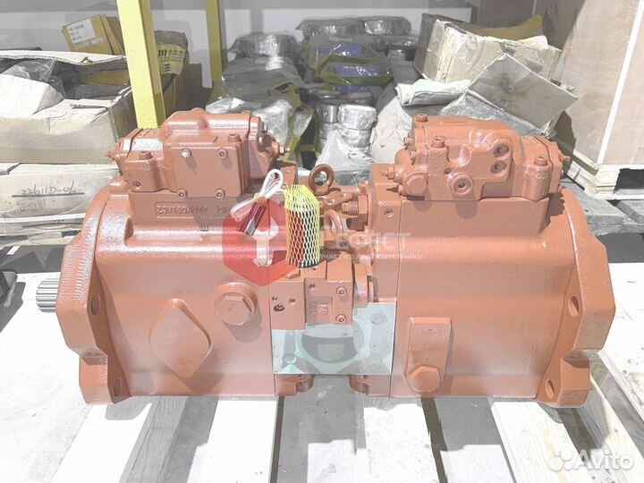 Основной насос Hyundai R370LC-7