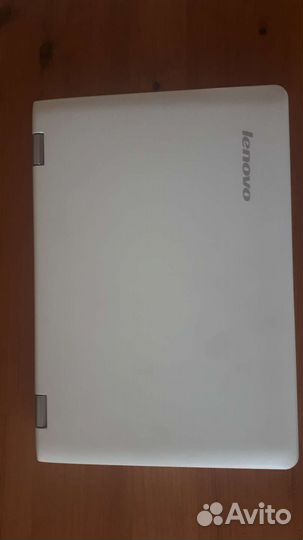 Ноутбук Lenovo yoga 300