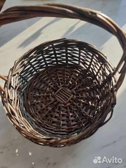 Корзина плетеная