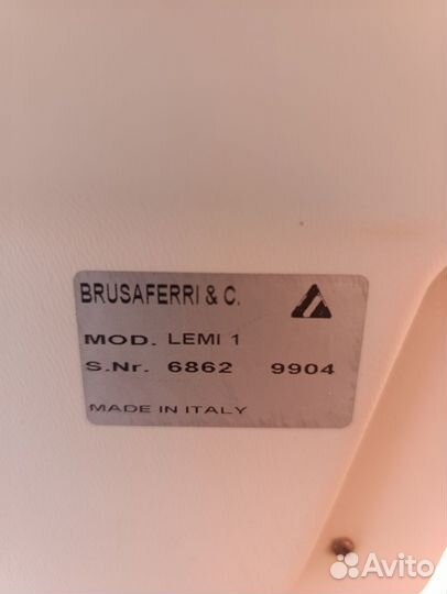 Кресло-кушетка косметологическая Lemi 1