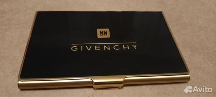 Визитница золочёная Givenchy