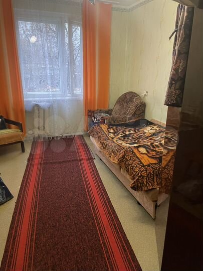 Комната 14 м² в 3-к., 2/9 эт.