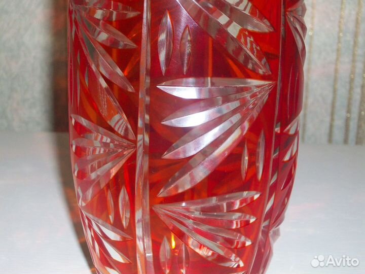 Ваза 2хслойное цвет.стекло, ручная нарезка винтаж