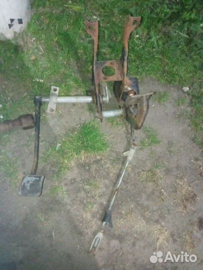 Педаль тормоза сцепления на УАЗ-452