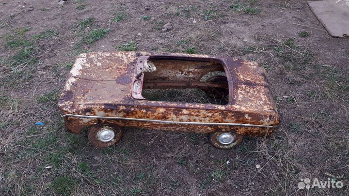 Детская педальная машина СССР