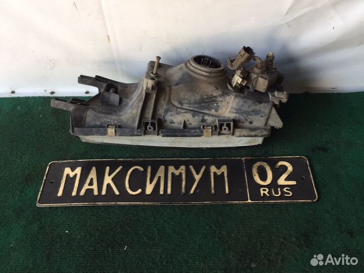 Правая фара Ниссан н15