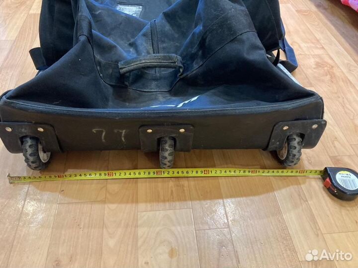 Вратарский баул на колесах