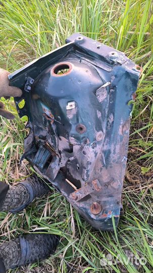 Передний левый стакан Audi 80B4