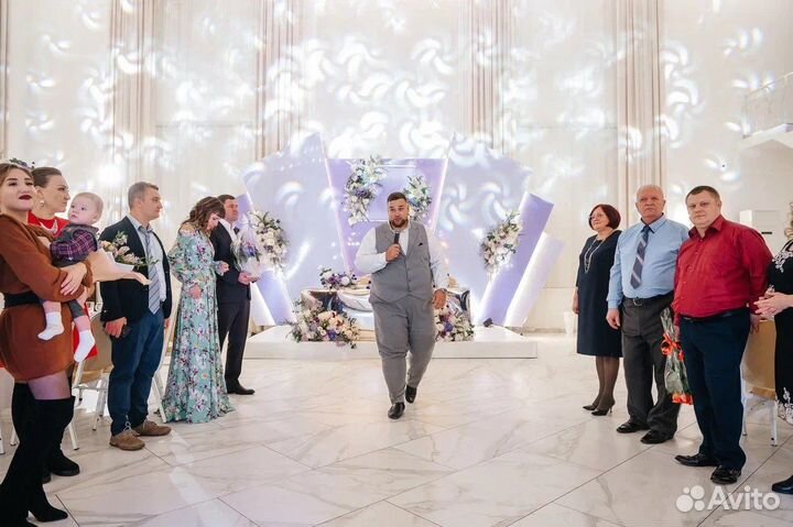 Ведущий, Тамада