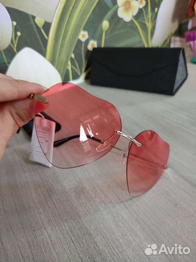 Новые солнцезащитные очки