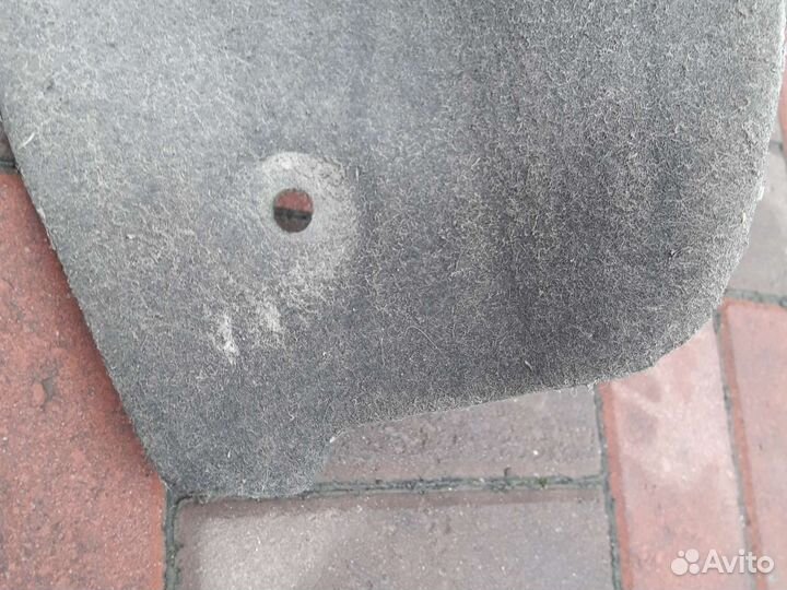 Подкрылок задний правый Faw Besturn b50