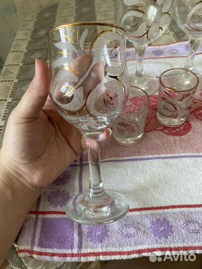 Набор бокалов и рюмок