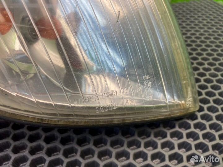 Поворотник правый Hyundai H-1 A1 D4CB 2.5 crdi