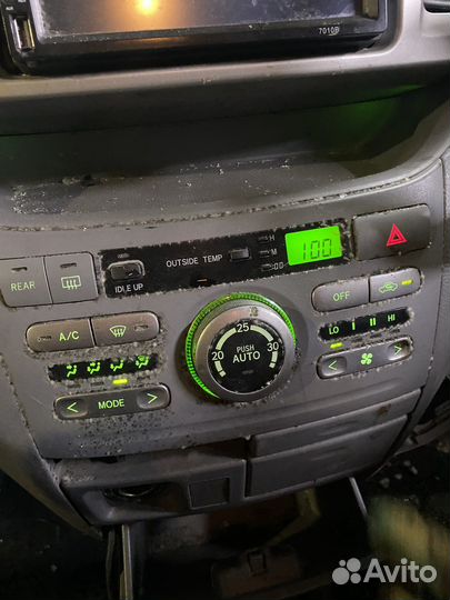 Блок управления печки Toyota Voxy