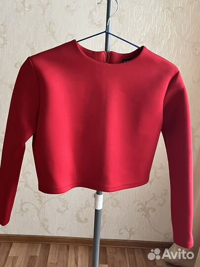 Женский костюм с юбкой