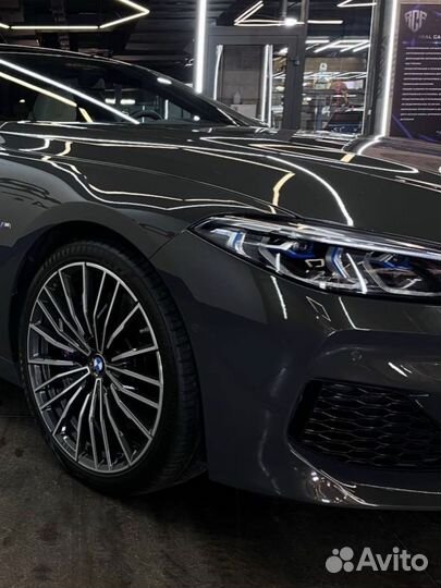 Комплект оригинальных дисков BMW 8 G16 729 M R20