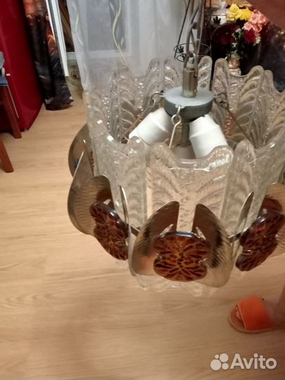 Люстра освещение