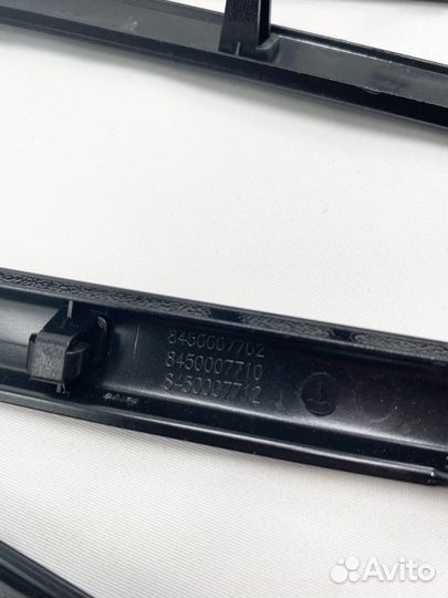 Молдинги салона Веста чёрный глянец