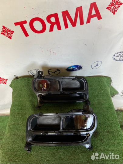 Туманка Toyota Avensis ADT250