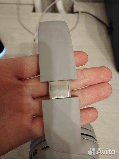 Беспроводные наушники