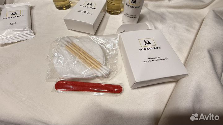 Дорожный набор косметики, поезд, самолет